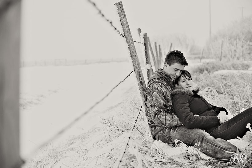 corrin_dave_rural_calgary_winter_engagement_session_01
