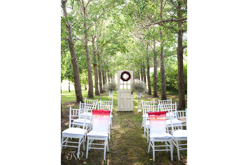 calgary wedding photographer cherry decor tara whittaker photography