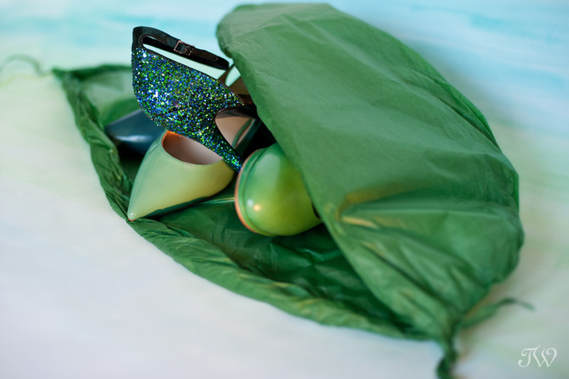 emerald-fun-wedding-shoes-nine-west-Tara-Whittaker-photography