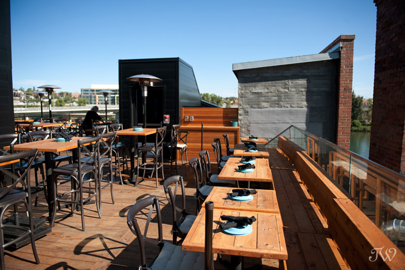 Unique Wedding Venues Calgary Tara Whittaker Photography Rooftop Patio At Charbar Captured By Tara Whittaker Photography
